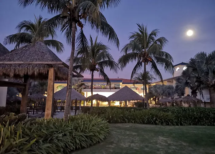 Margaritaville Resort Playa Flamingo