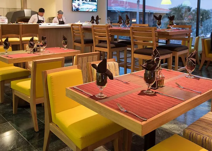 Margaritaville Resort Playa Flamingo